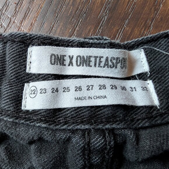 One Teaspoon Black Distressed Denim Shorts - Picture 7 of 7